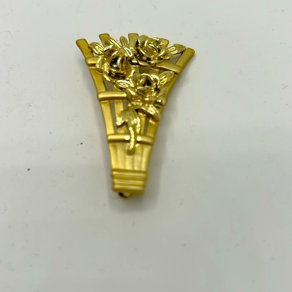 Vintage Floral Brooch